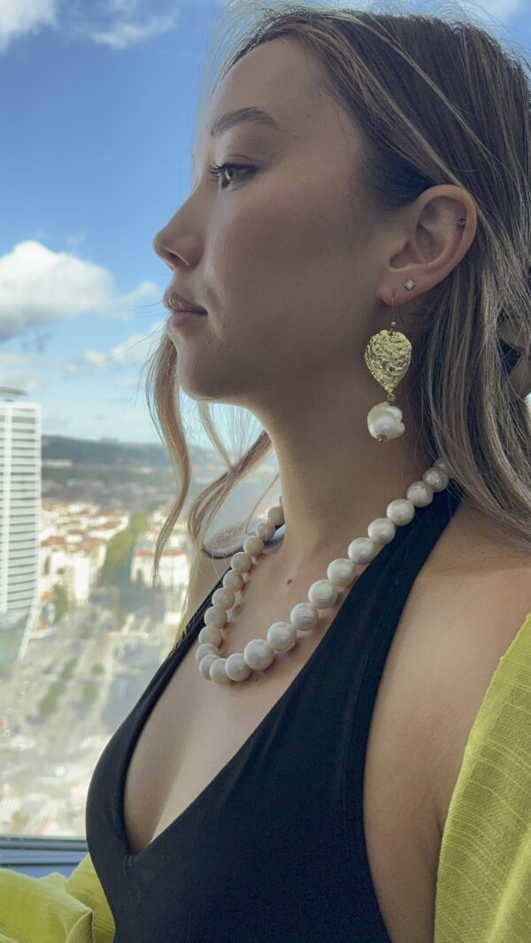 COLLIER EN NACRE NATURELLE COULEUR BLAN – Image 4