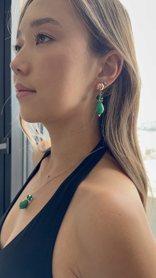 Parure collier et boucles d’oreilles en jade vert – Laiton trempé dans l’or 24 carats (2 fois) – Image 5
