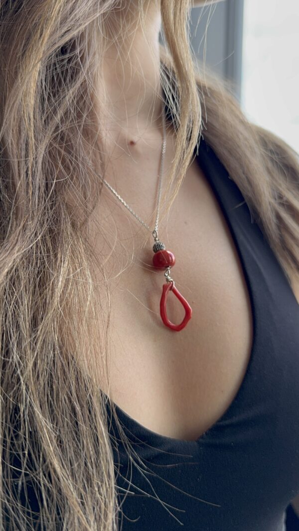 Collier naturel en corail rouge et argent – Artisanat unique – Image 3