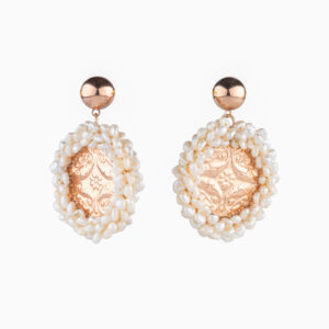 BOUCLE D'OREILLE EN LAITON AVEC PERLE DE CULTURE NATURELLE